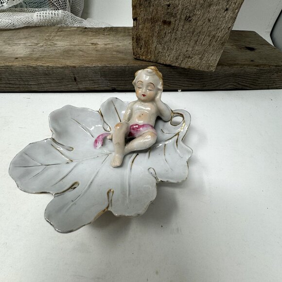 Vintage Trinket/Candy Dish Sleeping Cherub Gold Trim - Picture 2 of 5